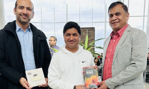 Jaihoon Presents Books to Malayali Muslim Association of Canada