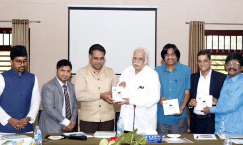 Slogans of the Sage Presented to Top Indian Education Experts