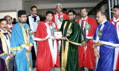 Trivandrum Deputy Collector receives Slogans of the Sage